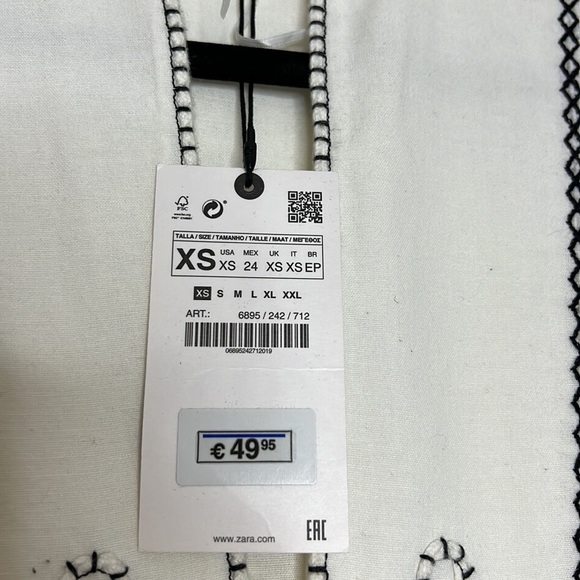 Zara White Black Embroidered Blouse. - Picture 8 of 9